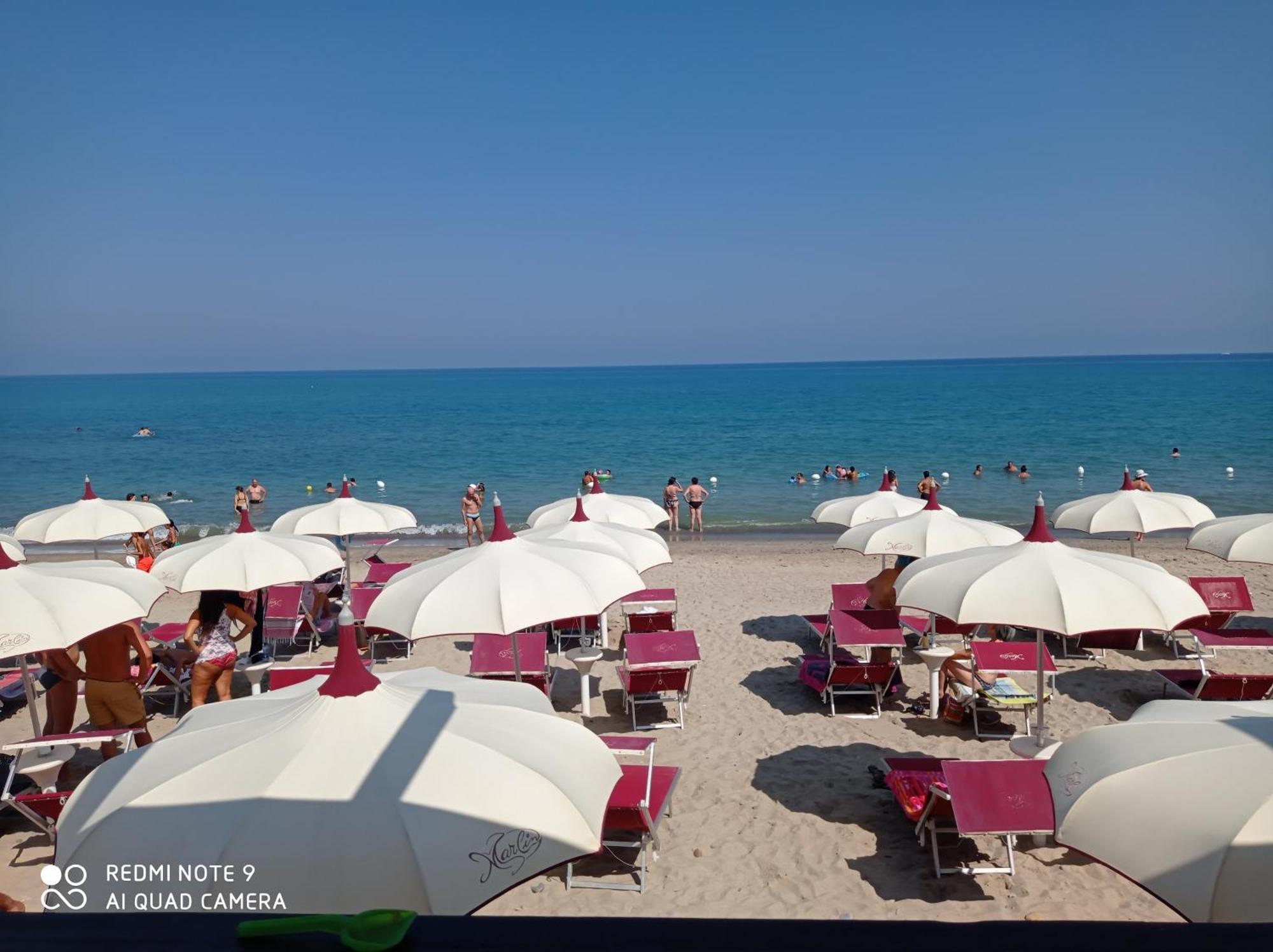 Holiday Homes Campofelice Di Roccella Exterior foto